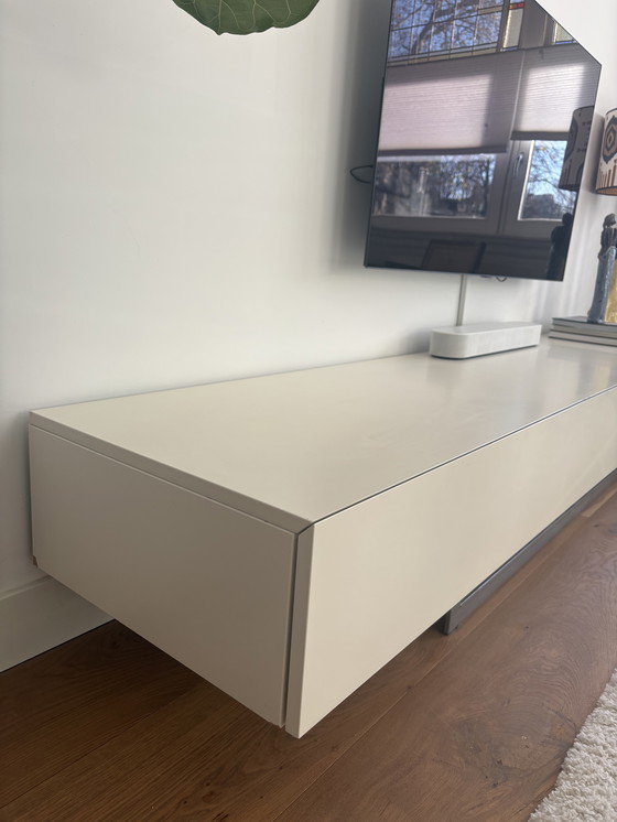 Image 1 of Topform TV-Wandschrank in Weiß