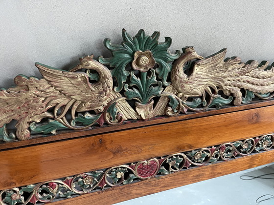 Image 1 of Miroir italien antique en bois sculpté à la main