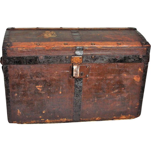 Baúl vintage de madera y metal, 1900