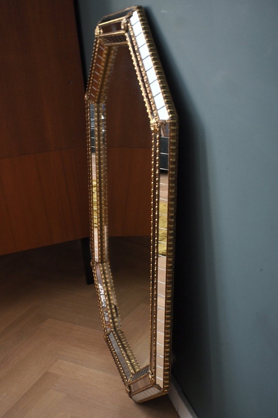 Image 1 of Venetian, Trapezium mirror, octagonal