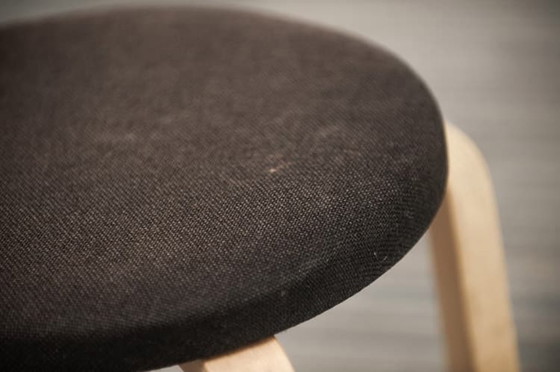 Image 1 of Silla de comedor apilable Artek 68