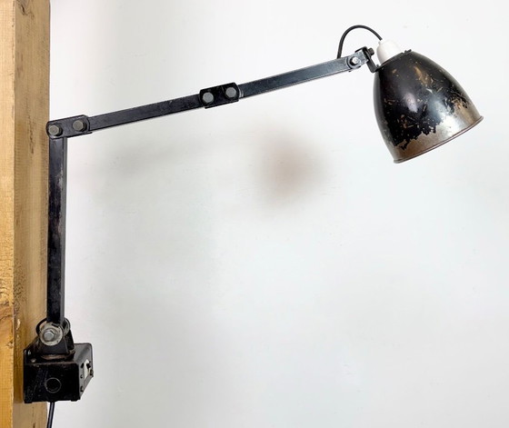 Image 1 of Industriële, zwarte, verstelbare wandlamp van Memlite, jaren 60.