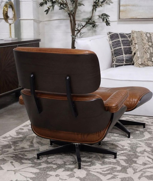 Moderner Lounge-Sessel aus Holz und Leder mit passendem Hocker – Premium-Leder in Braun, Walnussholz