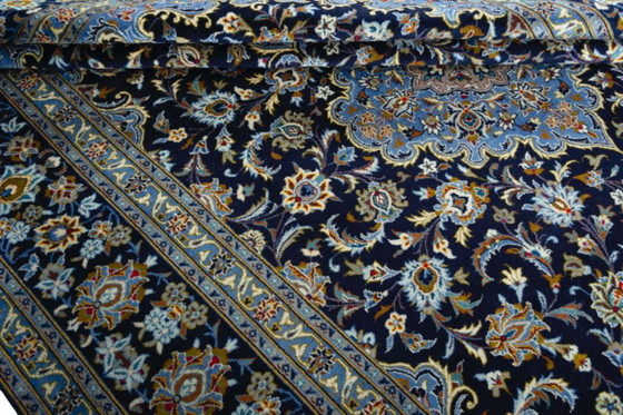 Image 1 of Handgeknoopt Kashan kurk Perzisch tapijt - 390 x 290 cm