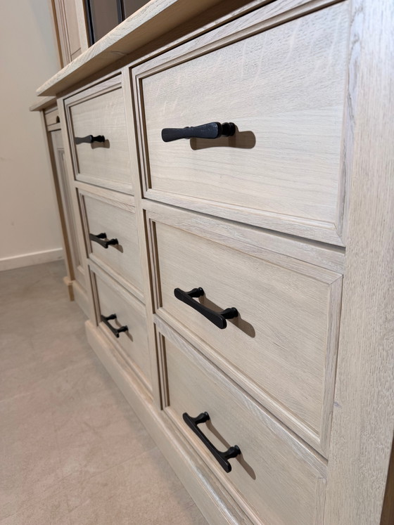 RR Interiors Oak Display Cabinet – Glass (photo 4 of 7)