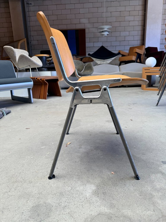 Castelli DSC106 chair, Giancarlo Piretti (stock: 8) – Dining chairs, Wood, Aluminium (photo 10 of 10)