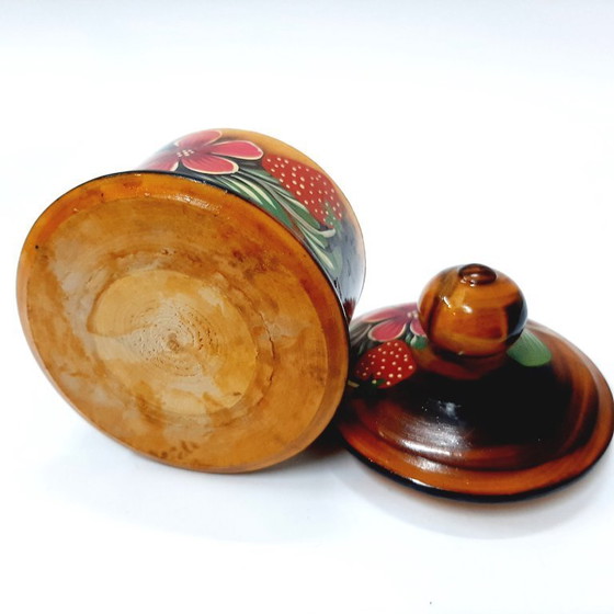 Image 1 of Scatola di legno vintage dipinta a mano con coperchio