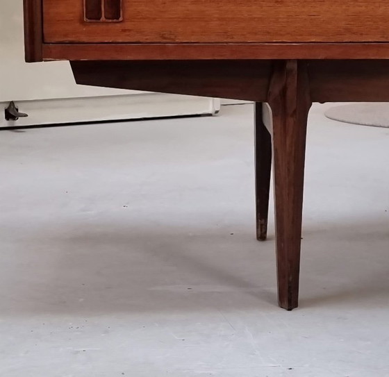 Image 1 of Credenza di metà secolo