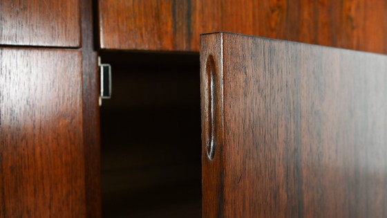 Image 1 of Ib Kofod-Larsen, Rozenhout Credenza. Denemarken, ca.1960