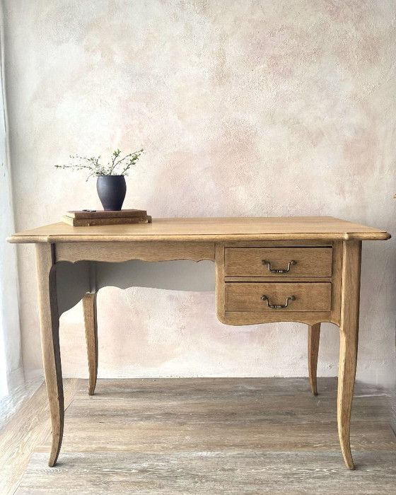 Image 1 of Bureau vintage en chêne 2 tiroirs rénové - Bois miel et beige doux