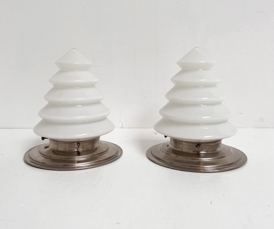 Image 1 of Set di 2 lampade da soffitto triangolari GISO, anni '60