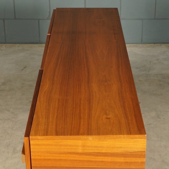 Image 1 of Vintage notenhouten sideboard – Otto Schmidt Möbelfabrik – jaren 60