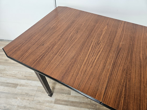 Image 1 of Table de salle à manger à rallonge en noyer des années 70