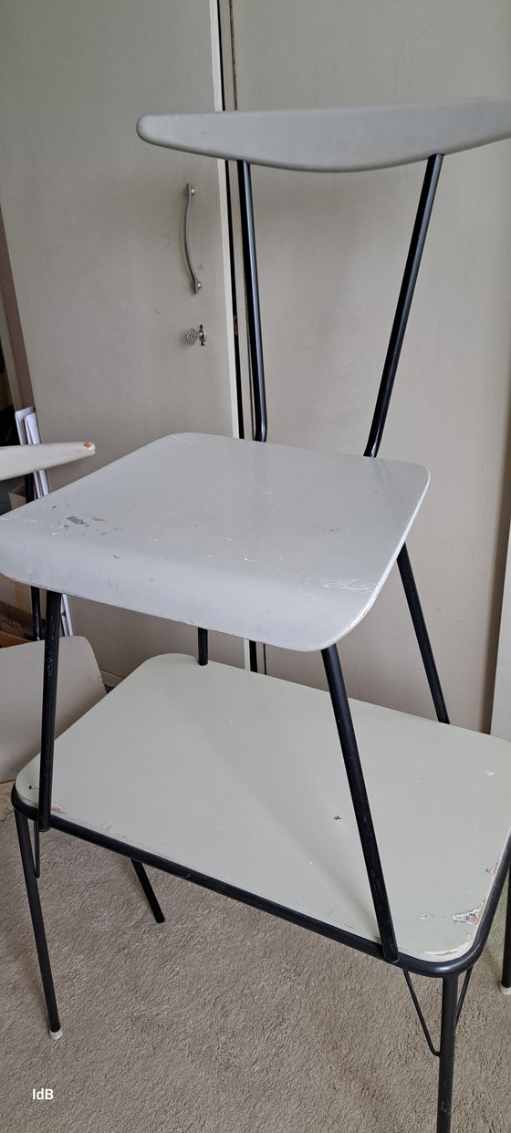 Image 1 of Vintage jaren '60 tafeltje en 2stoelen (dressboys)