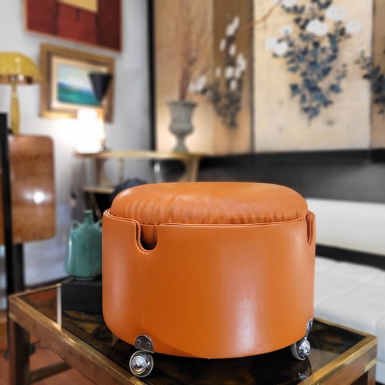 Image 1 of Puff naranja, serie Dilly Dally, Luigi Massoni para Poltrona Frau, 70’s - Italia