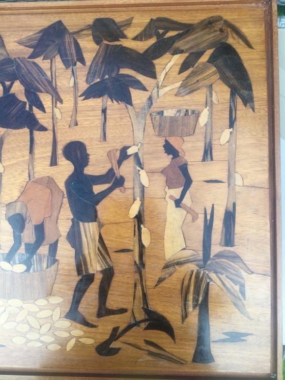 Image 1 of Pannello ghanese intarsiato in legno raffigurante coltivatori di cioccolato!