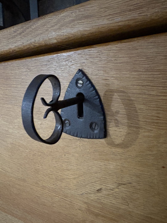 Image 1 of Divisorio/armadietto da parete brutalista di Bram Sprij