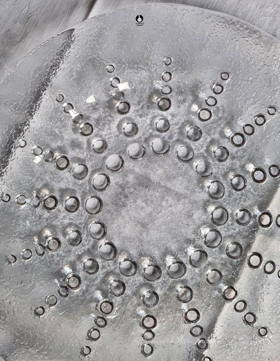 Image 1 of Plato para servir Pukeberg Sweden '60, 29 cm de diámetro, vidrio de burbujas