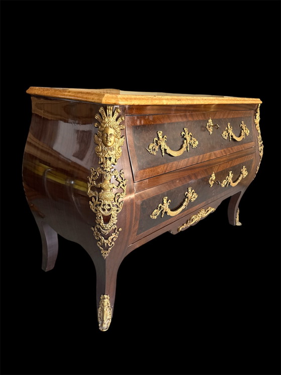 Image 1 of  elegant Louis XV-style commode 