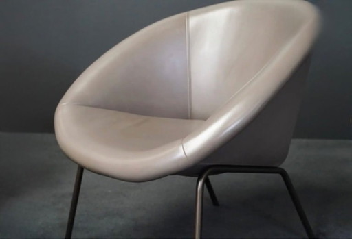 Walker Knoll 369 Amchairs