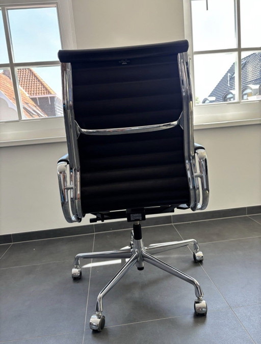 Vitra EA 119 office chair dark brown leder verstelbaar, neigbaar draaibaar LP – bureaustoelen, Aluminium (photo 2 of 5)