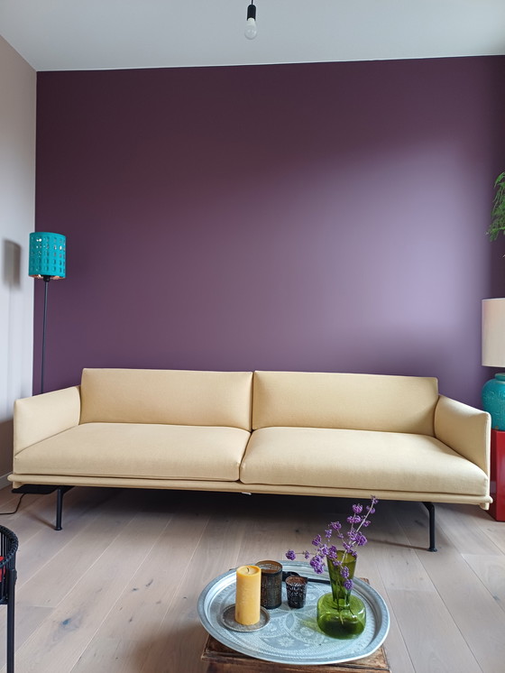 Image 1 of Canapé jaune doré Outline Muuto