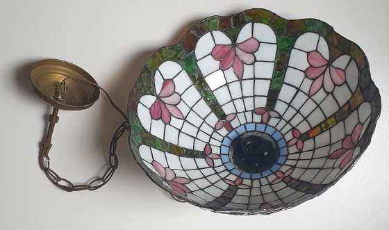Stained Glass - Tiffany Style Lotus Flower Pendant Lamp (photo 57 of 65)