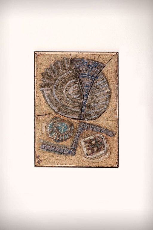 Zeer zeldzame en grote muurtegel van Tue Poulsen uit 1970.