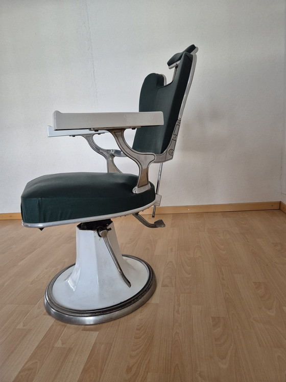 Image 1 of Scheerstoel, kappersstoel