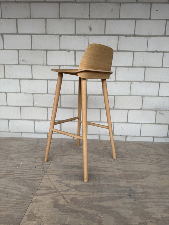 Image 1 of Taburete de bar Muuto Nerd (roble alto)