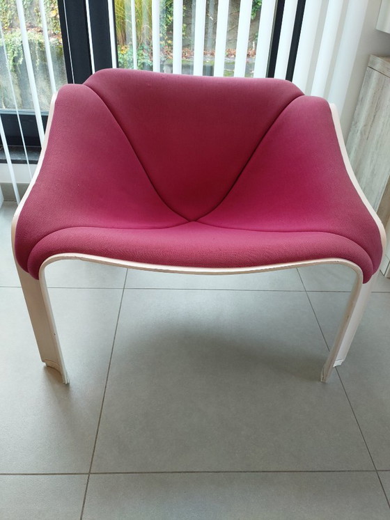 Set of 2 Artifort F300 Bucket Seats – Pierre Paulin – Original Fuchsia Upholstery – Side chairs, Polyester (photo 8 of 18)