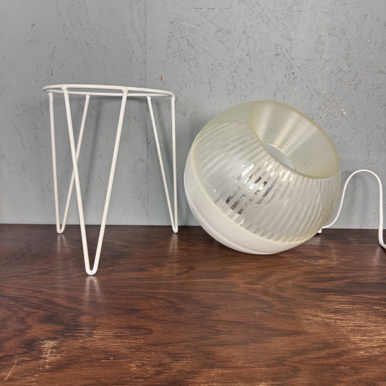 Image 1 of VV Original Eyeball Lamp