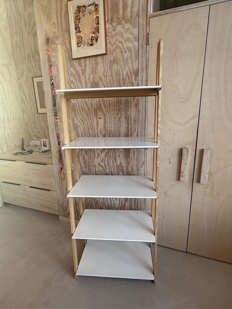Shelving unit/Bookcase 