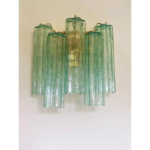 Coppia di applique da parete contemporanee italiane in vetro di Murano “Tronchi” in tonalità verde.