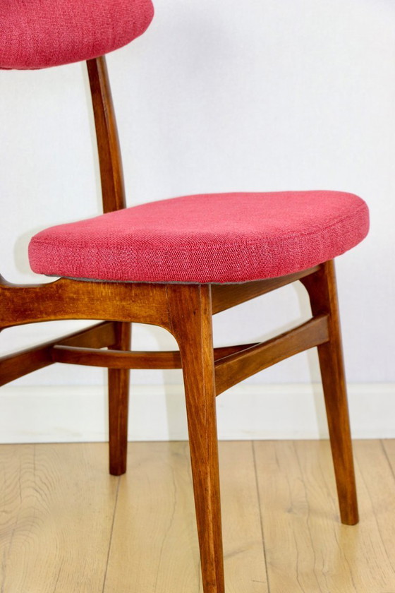 Image 1 of Poltrona imbottita Hałas vintage color lampone e fragola