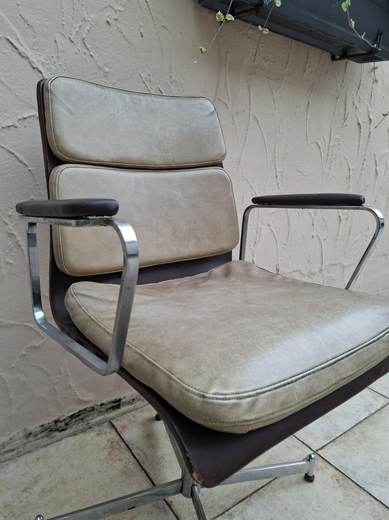 Image 1 of Vintage chrome office chair