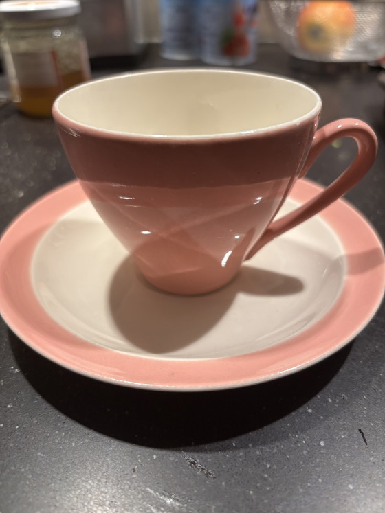 Image 1 of 6 kop en schotels Regout op rekje