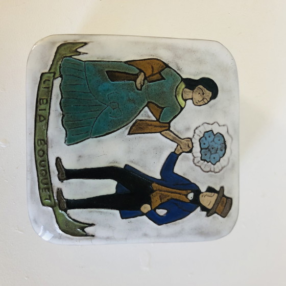 Image 1 of Dekselpot in Namur keramiek van Yvette Manoy