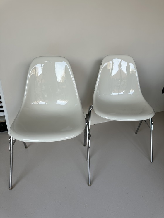 Image 1 of 6x Herman miller Eames DSR Fiberglass kuip stoelen stapelbaar