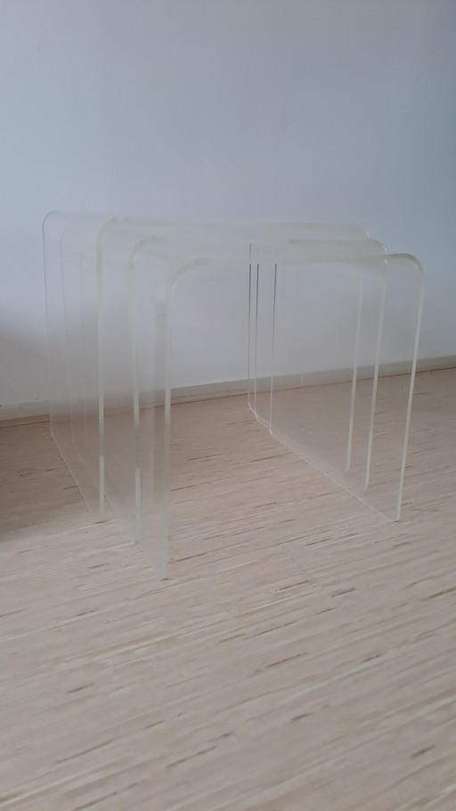 Mimiset Plexiglass vintage nesting tables