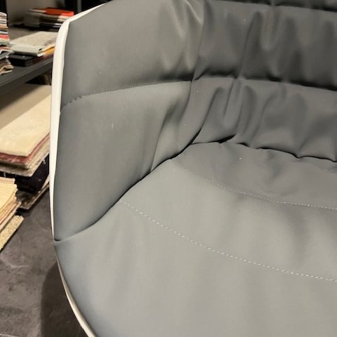 Image 1 of Sedia da pranzo Flow Slim di MDF Italia (set da 4)