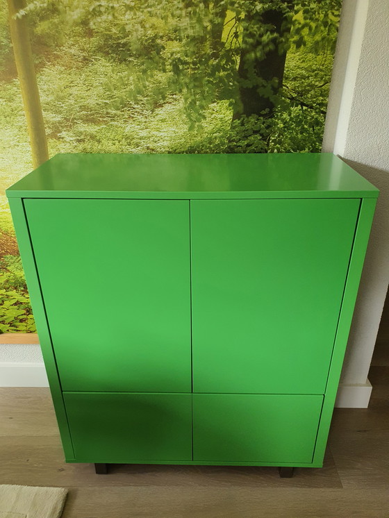 Image 1 of Armario verde "Estocolmo" con 2 puertas y 2 cajones profundos.