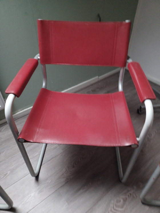 Image 1 of Der Büro-Essbereich-Stuhl Marcel hat 4 Stück von Breuer.