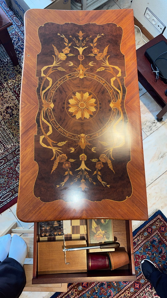 Image 1 of Pont antique et table de roulette