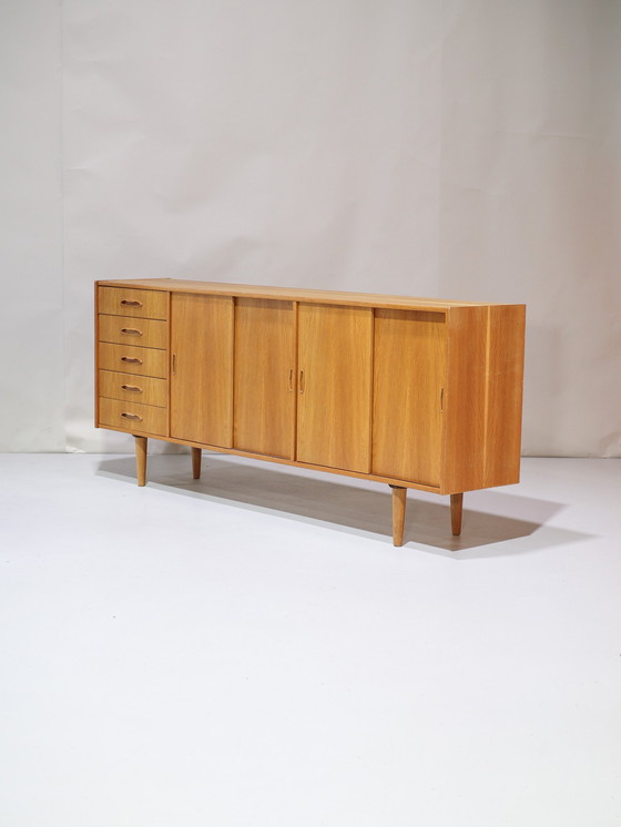 Image 1 of Lowboard lang dressoir Deens vintage eiken