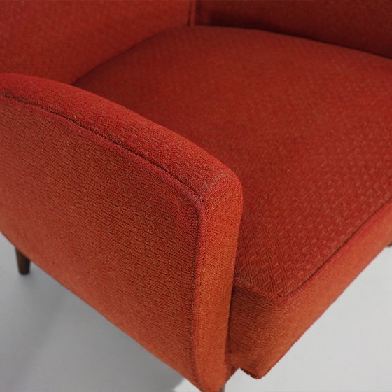 Coppia di poltrone rosse con piedini a cono, anni '50 – Textile, Wood (photo 12 of 14)