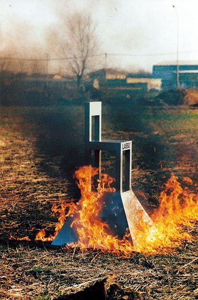 Sillas en miniatura VITRA LASSU’ A Mendini