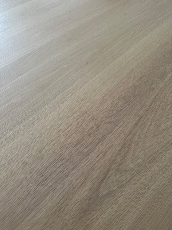 Image 1 of Enzo Luca round oak dining table Dex