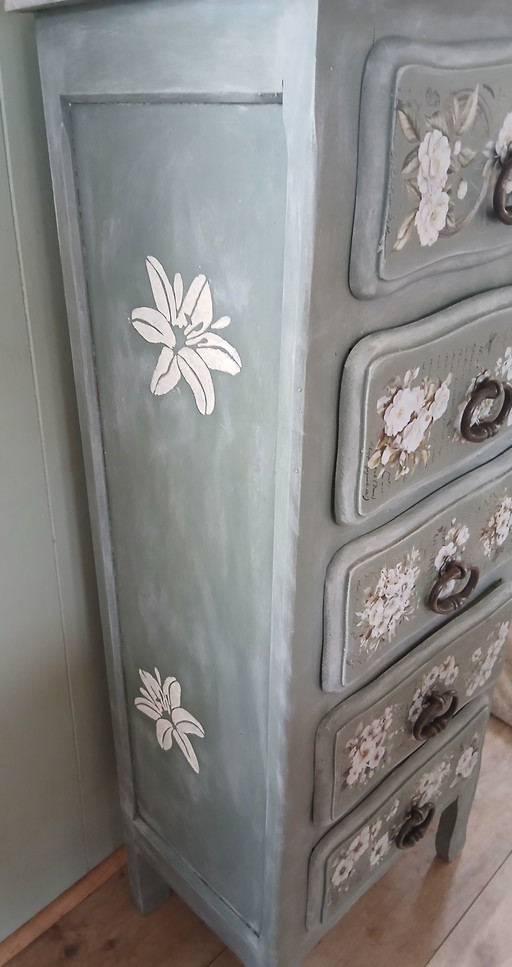 Aufgearbeitete Kommode