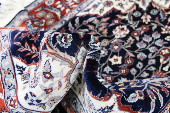 Image 1 of Alfombra antigua original de estilo chino de Isfahán anudada a mano, 203 x 125 cm, en perfecto estado.